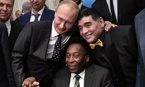 Putin Pele və Maradona ilə görüşüb