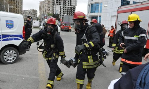 Bakıda dəhşətli hadisə: Gənc oğlan lift şaxtasında öldü