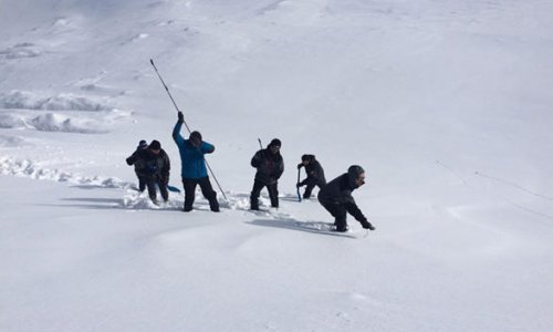 İtkin düşən alpinistlətin axtarışında YENİLİK