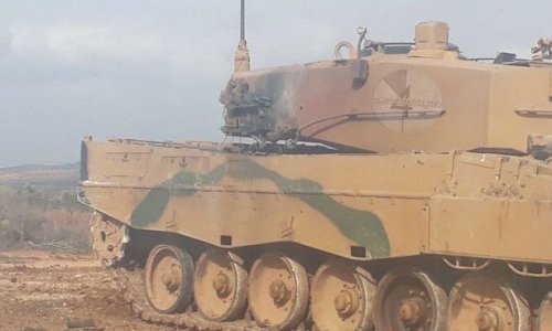 Kürd yaraqlıları Türkiyə tankını atəşə tutdular – VİDEO