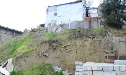 Sürüşmə təhlükəsi: sakinlərin aqibəti necə olacaq? – Açıqlama