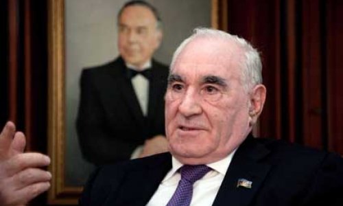 Fəttah Heydərov yenidən sədr seçildi