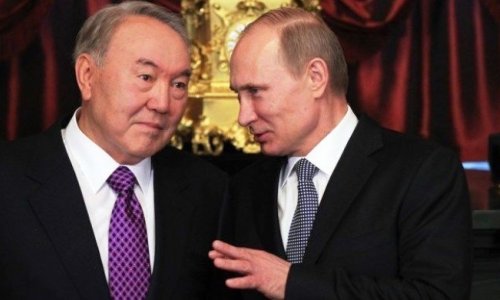 Moskvadan Nazarbayevə ikibaşlı mesaj