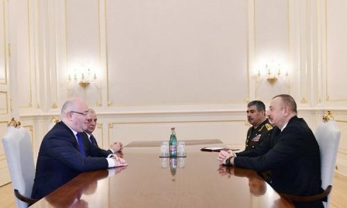 İlham Əliyev Gürcüstan müdafiə naziri ilə görüşdü