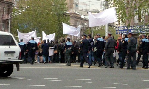 Yerevanda jurnalistərin etiraz aksiyası keçirilir