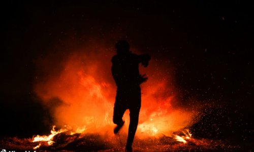 Azyaşlı uşaq Novruz tonqalında yandı – +18 VİDEO