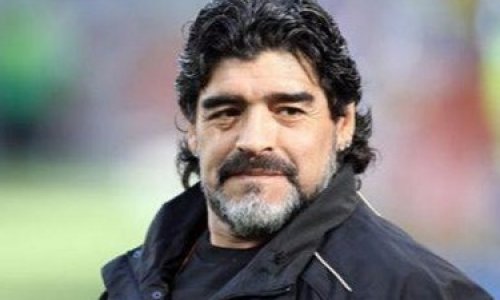 Maradona bu klubla danışıqlar aparır