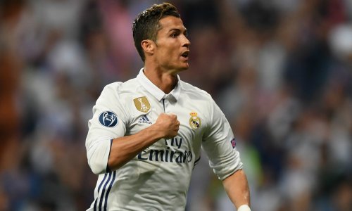 Ronaldo futboldan gedir?