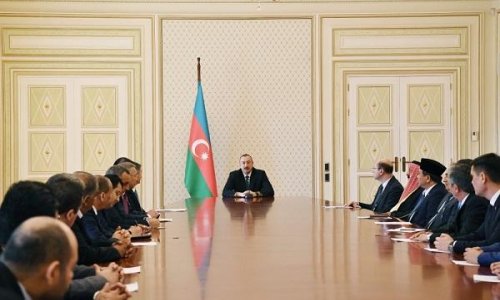 İlham Əliyev xarici diplomatlarla görüşdü