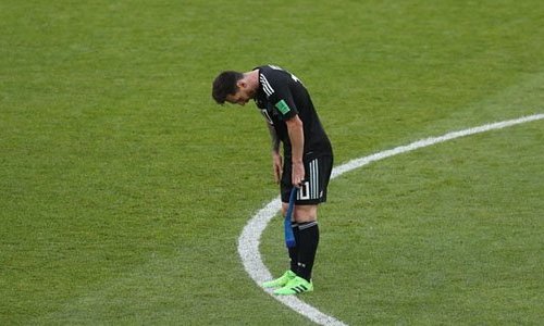 Messi penaltini vura bilmədi