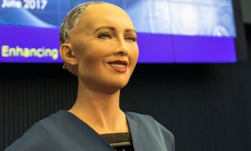 Dünyanın ən ağıllı robotu Azərbaycana gələcək