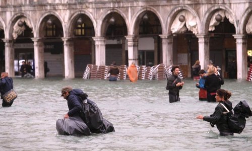 В Венеции наводнение, вода поднялась на полтора метра - ФОТО+ВИДЕО