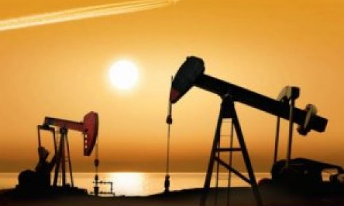 Azerbaijani oil price falls by 2%