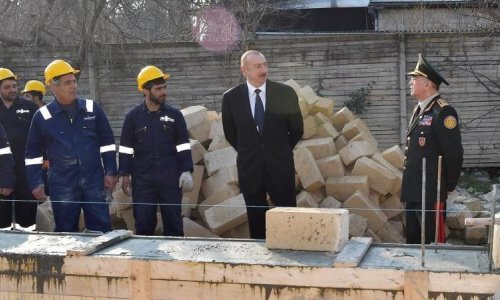 Prezident: Zəlzələ nəticəsində dağılmış bütün evlər qısa müddət ərzində yenidən tikiləcək