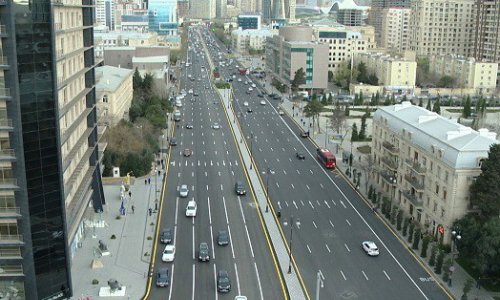 На центральном проспекте Баку ограничили движение