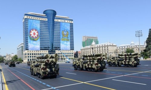 В Азербайджане отмечается День Вооруженных сил 