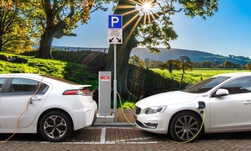 SOCAR запустил еще две станции для зарядки электромобилей в Украине