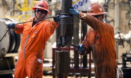 Azerbaijani oil price falls