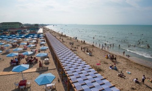 Минэкологии снова о пляжах Баку и Апшерона