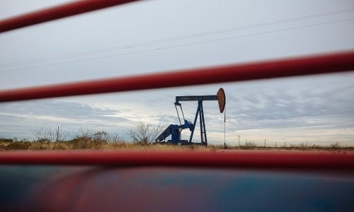 Azerbaijani oil price goes down