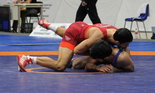 Azerbaijani wrestlers make it to Baku 2019 EYOF finals
