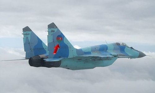 Самолет ВВС Азербайджана упал в Каспий