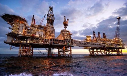 АМОК сократила в I полугодии добычу нефти на блоке АЧГ