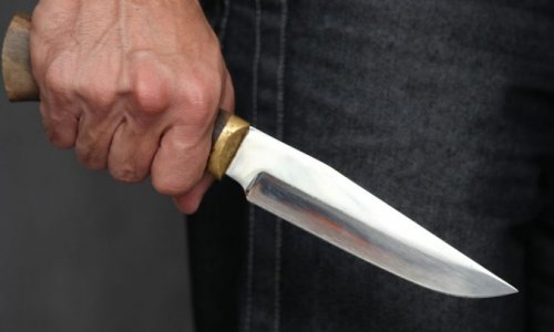 В Баку 42-летнему мужчине нанесены ножевые ранения