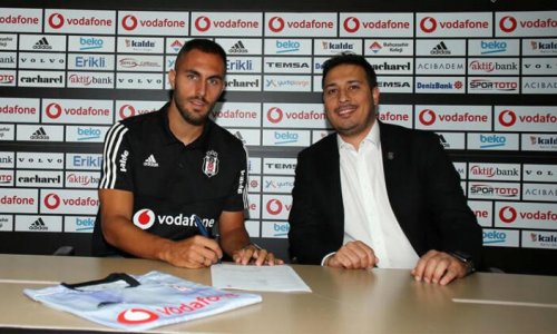 “Beşiktaş” İspaniya millisinin sabiq müdafiəçisini transfer edib