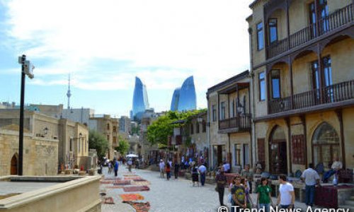 Most of foreign tourists in Azerbaijan in August account for Russian citizens