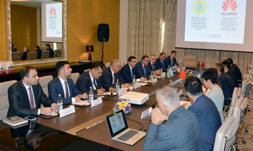 Azerbaijani State Customs Committee introducing innovative technologies (PHOTO)