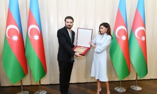 Мехрибан Алиева встретилась с Сами Юсуфом