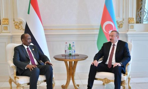 Azərbaycan Prezidenti sudanlı həmkarı ilə görüşdü - FOTO