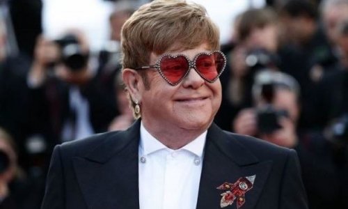 Elton Cona fəxri orden verildi