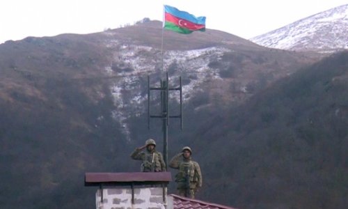 В городе Кельбаджаре поднят Азербайджанский флаг - ВИДЕО