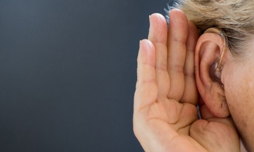 Коронавирус может привести к потере слуха и памяти