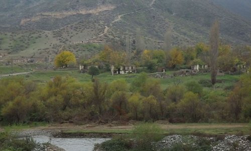 Laçın sakini 30 ildən sonra xarabalıqlar arasından əl işini tapıb - FOTO