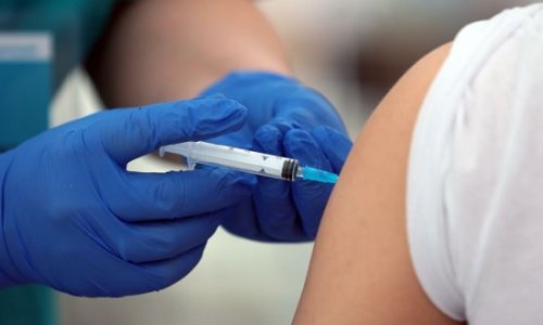 Ученые: как люди с постковидным синдромом реагируют на вакцины