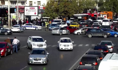 Yanğına görə tıxac yarandı - Foto - YENİLƏNİB 