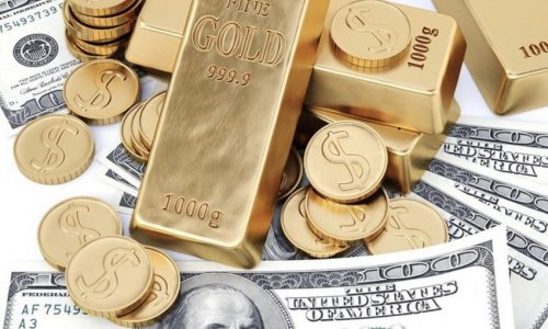 Gold falling in price amid dollar’s strengthening