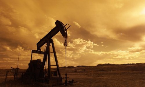 Azerbaijani oil price falls below $98