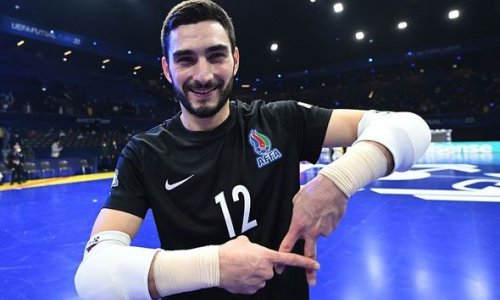 Azərbaycanlı qapıçı Rusiya klubuna transfer oldu