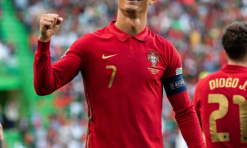 Ronaldo bu klubla 200 milyon avroluq müqavilə imzalayacaq