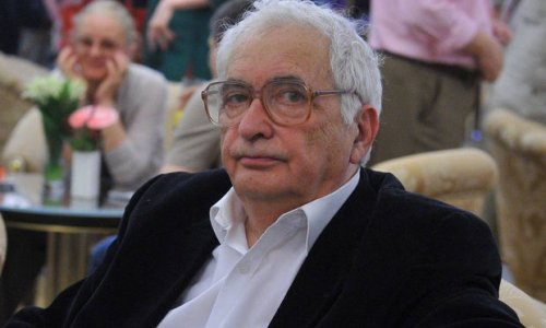 В России скончался известный писатель - уроженец Баку