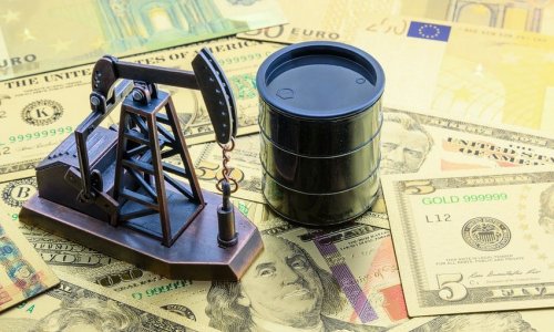 Azerbaijani oil price falls by over $1