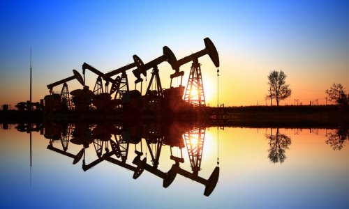 Azerbaijani oil price drops