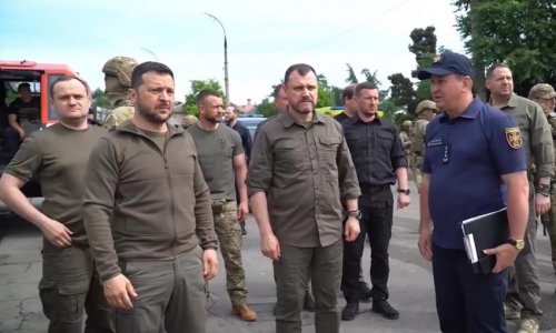 Zelenskyy visits Kherson region