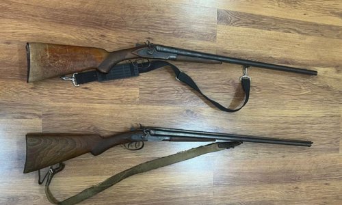 В Хачмазе добровольно сдали полиции два незарегистрированных ружья