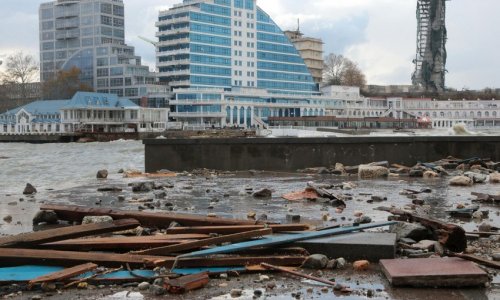 Crimean storm kills five, injures 12
