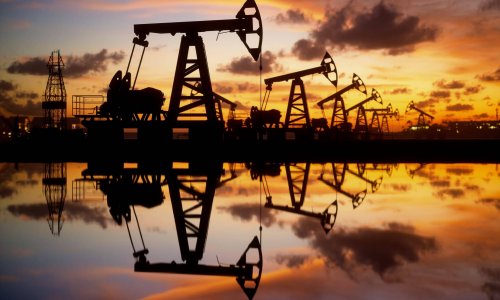 Стоимость азербайджанской нефти превысила 85 долларов